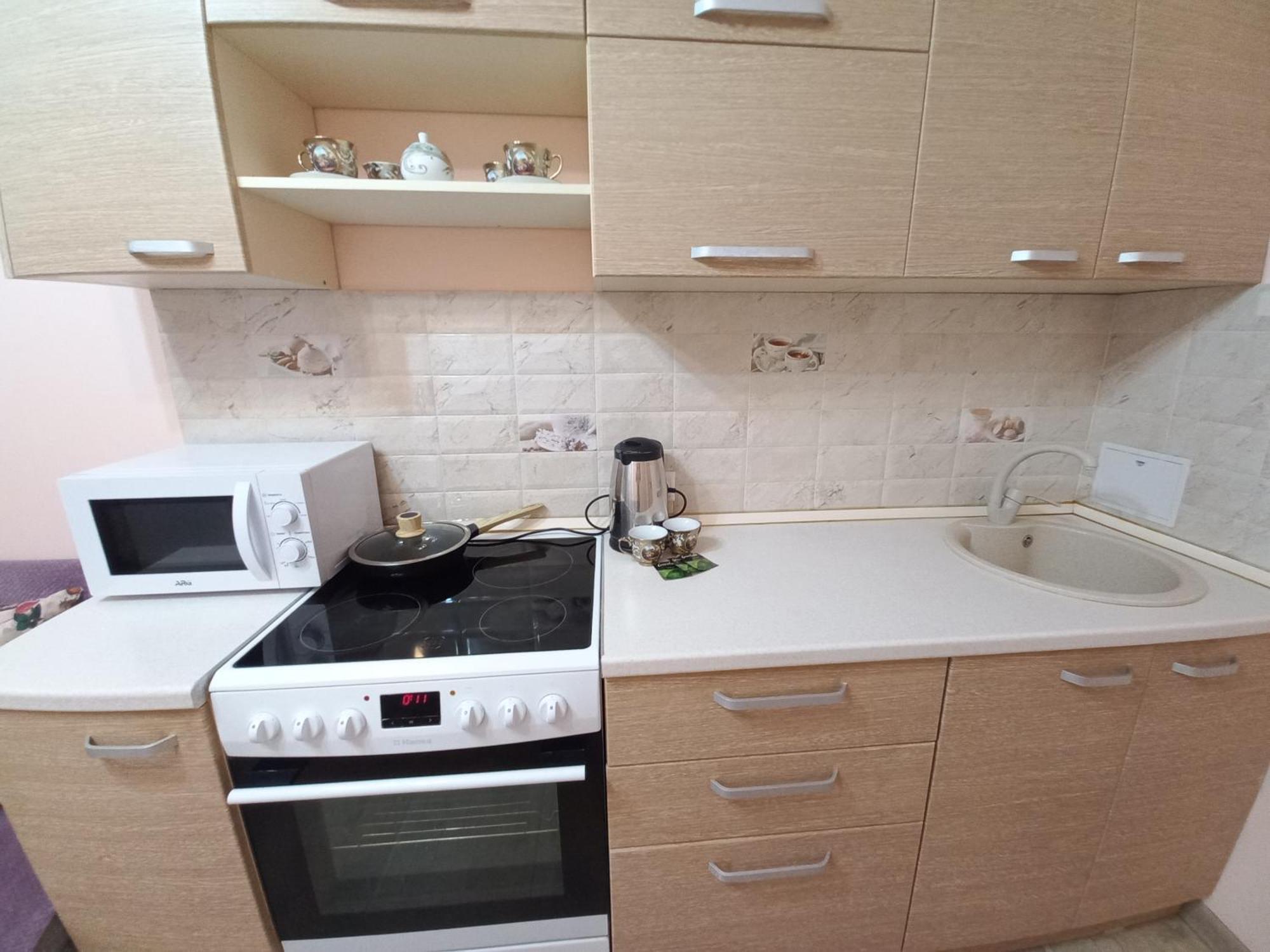 однокомнатная для 3-х гостей, около атакент, мега Apartment