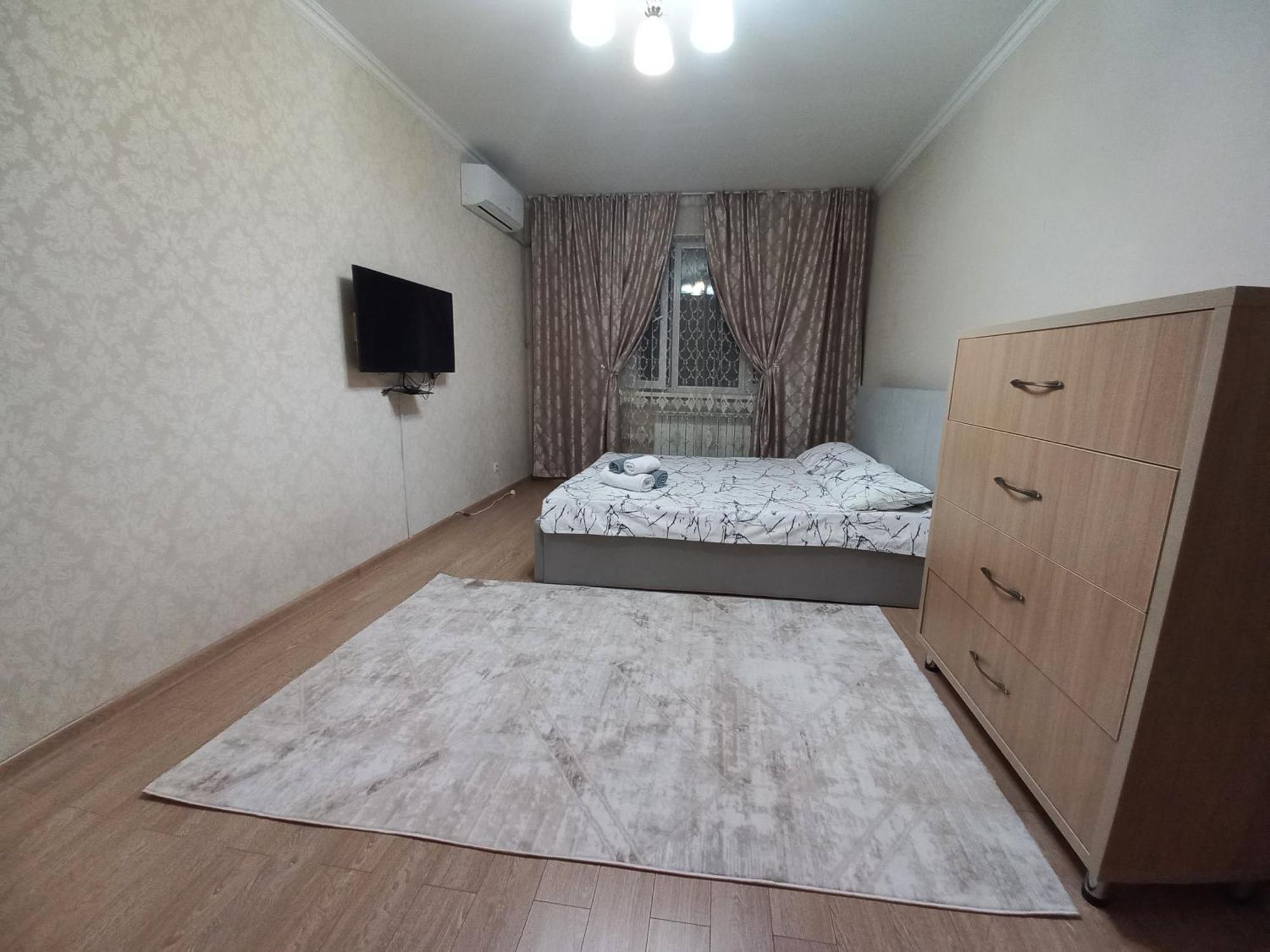 однокомнатная для 3-х гостей, около атакент, мега Apartment