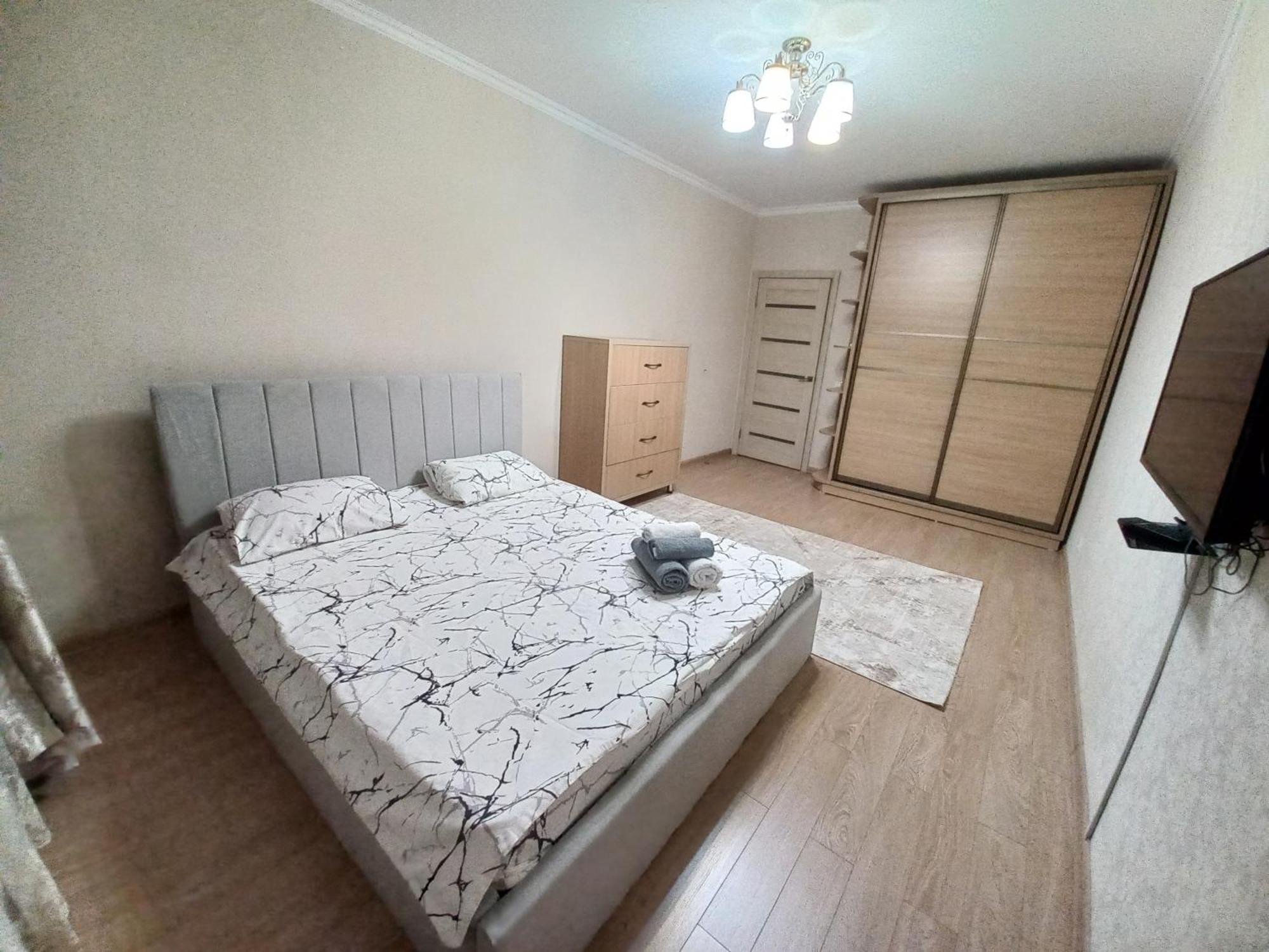 Apartment однокомнатная для 3-х гостей, около атакент, мега