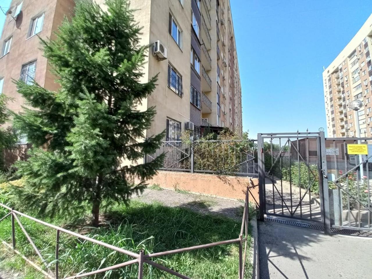 однокомнатная для 3-х гостей, около атакент, мега Apartment