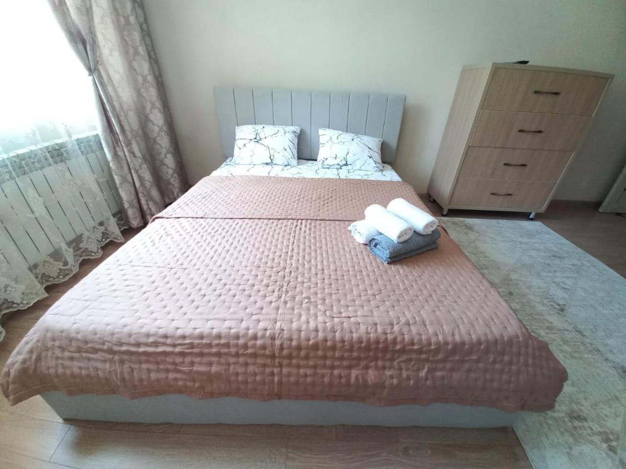 однокомнатная для 3-х гостей, около атакент, мега Apartment